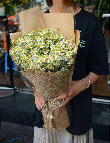 Wrapped budget bouquet